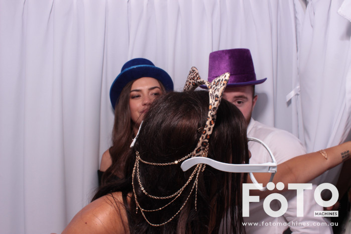 Diandra and Nick’s Wedding | View more photos from the event at gallery.fotomachines.com.au/u/FOTOMachines/Diandra-and-Nick’s-Wedding